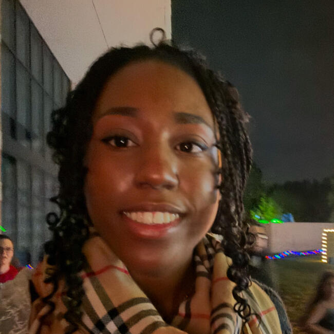 Babysitter in Spring (Texas): Bria