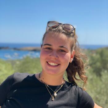 Baby-sitter in Saint-Cyr-au-Mont-d'Or: Lou