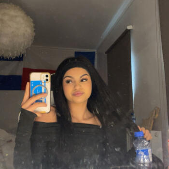 Baby-sitter Saint-Trond: Nina