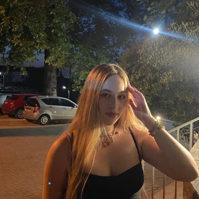 Babysitter στην περιοχή Λάρισα: Φανή