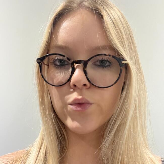 Babysitter in Beringen: Elisa