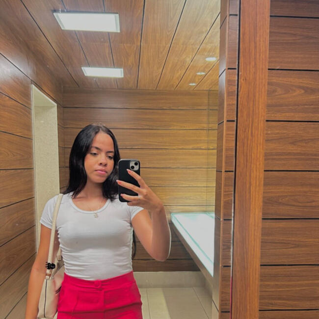 Babysitter in Recife: Sullyana Raquel