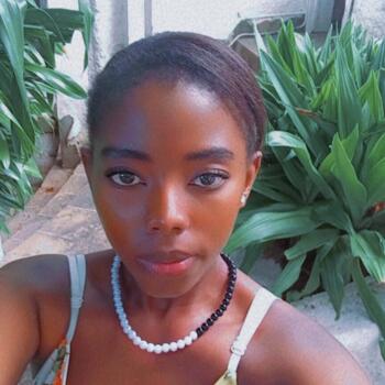 Babysitter in Mombasa: Dorcas
