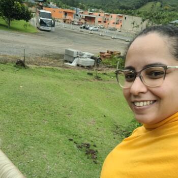 Babysitting job in Blumenau: babysitting job Tieli