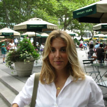 Babysitter in Cascais: Mariana Sobreiro