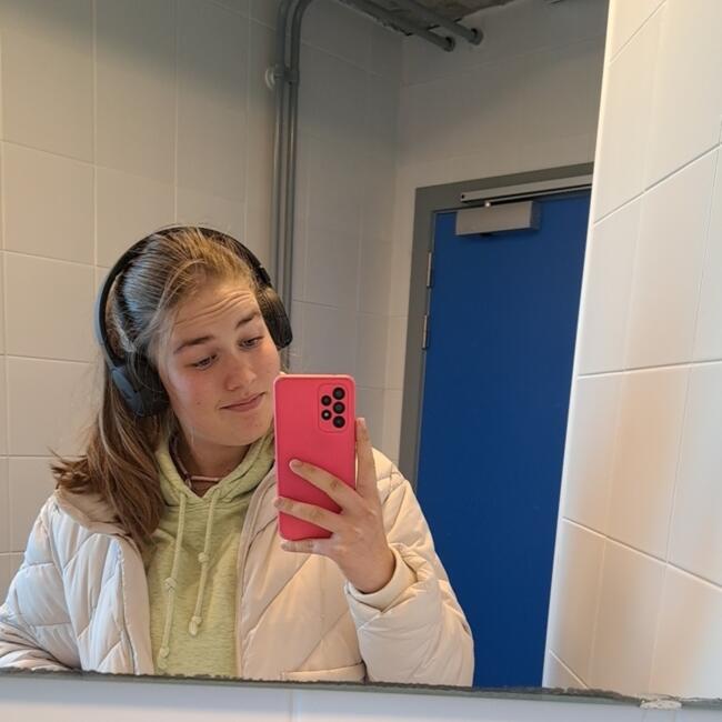 Babysitter in Limal: Céline