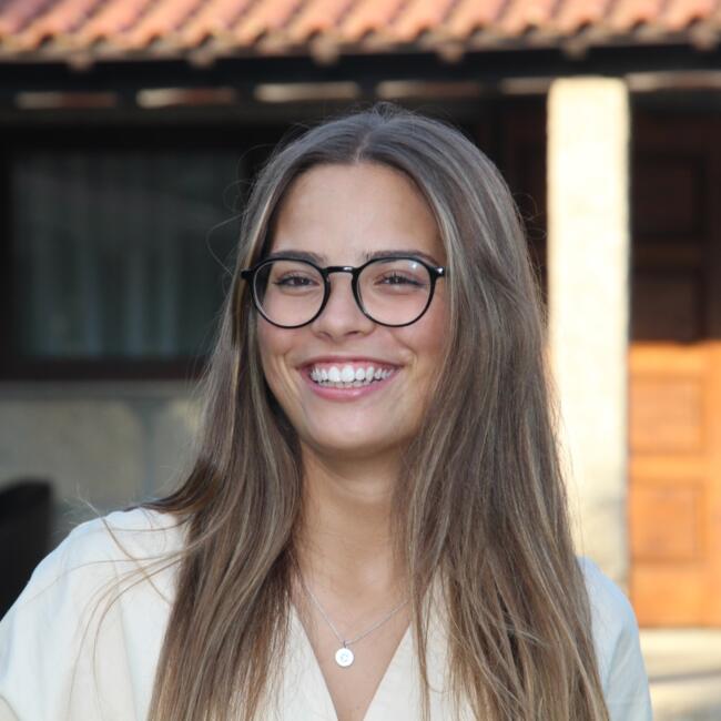 Babysitter in Rio Tinto: Carolina