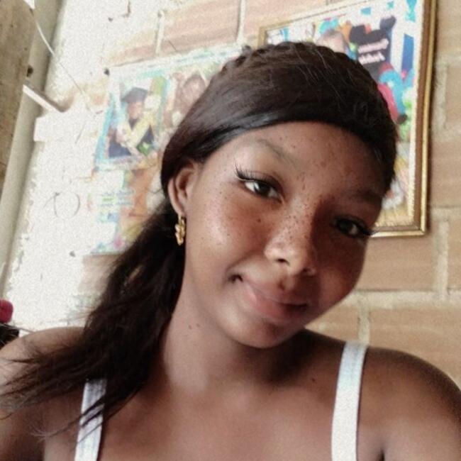 Canguro en Zaragoza: Dayanifer