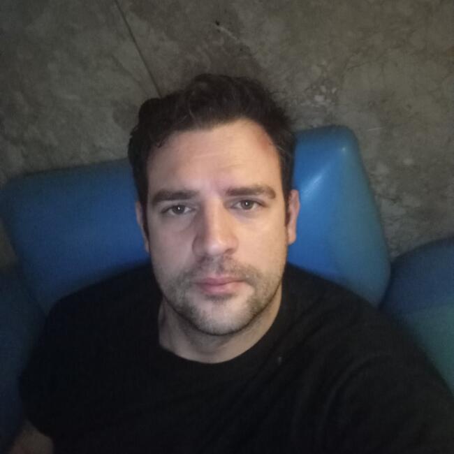 Δουλειά για babysitter στην περιοχή Άγιος Στέφανος: Giorgos