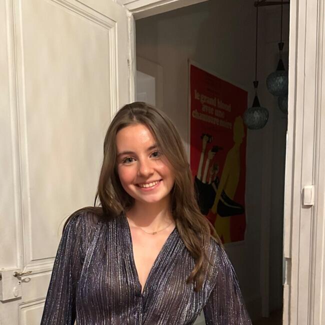 Babysitter in Lyon: Camille