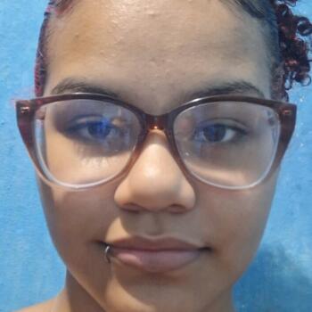 Babysitter Fortaleza: Lara