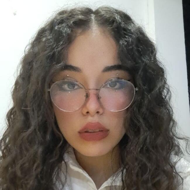 Niñera en San Feliú de Llobregat: Arianna