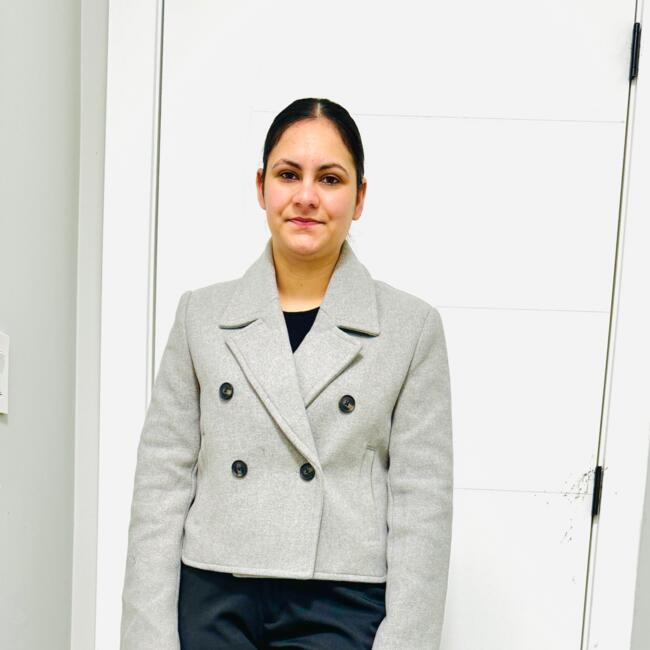 Babysitter in Surrey: Kiranpreet