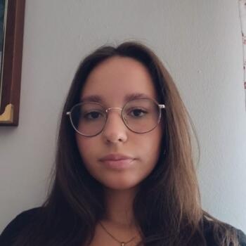 Babysitter in Porto Salvo: Érica