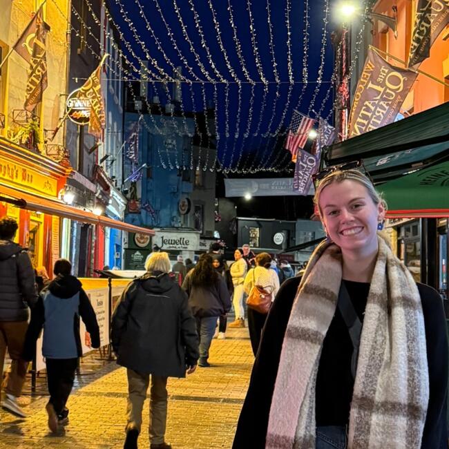 Babysitter in Perth: Elyse