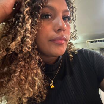 Babá em Manaus: Naila