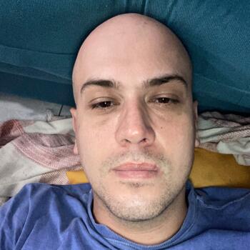 Babysitting job in Niterói: babysitting job Francisco