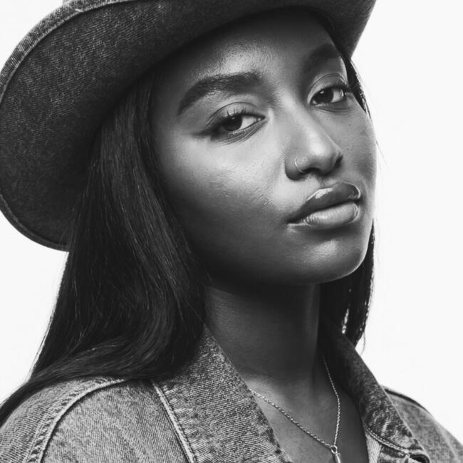 בייביסיטר ב- אילת: בתאל