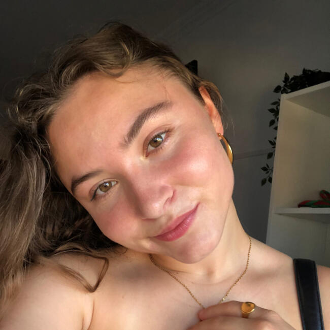 Babysitter in Pontével: Alina