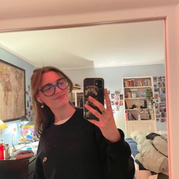 Babysitter in Orgeval: Julia