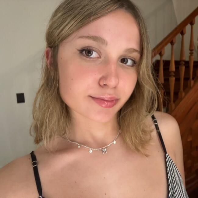 Babysitter in Castelldefels: Manuela