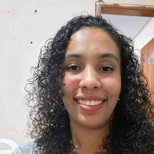 Babysitter in Novo Brasil: JHENIFER