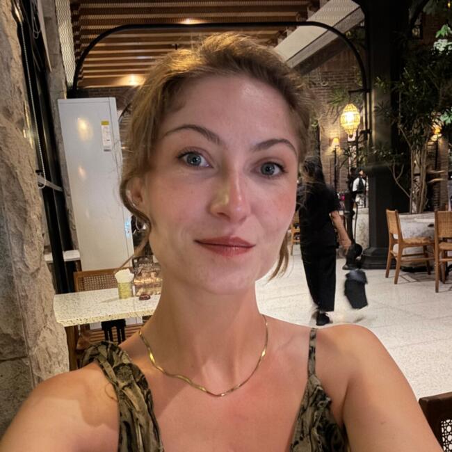 Babysitter in Molenbeek-Saint-Jean/Sint-Jans-Molenbeek: Marie