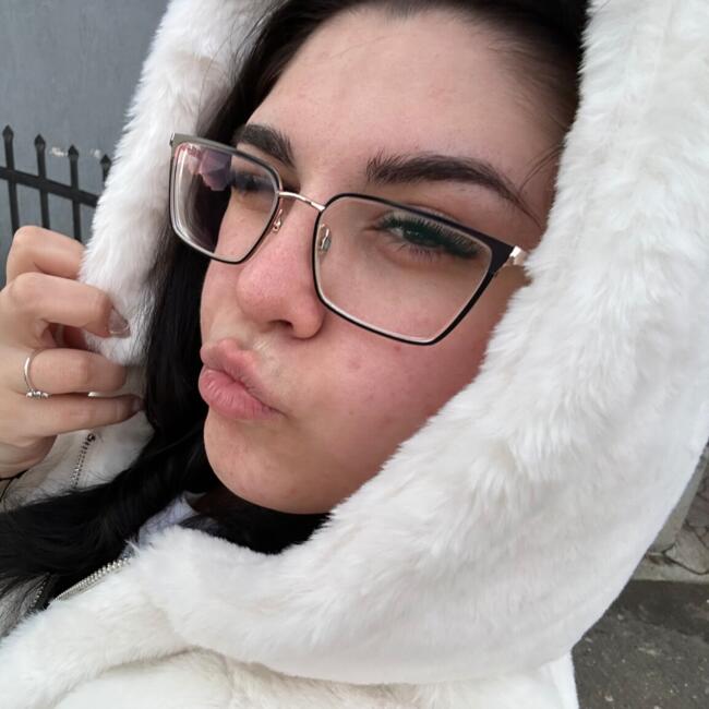 Babysitter in Leicester: Denisa