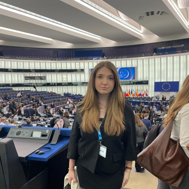 Babysitter in Sandweiler: Léa