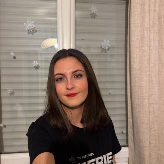 Nounou à Fougerolles: Chloe