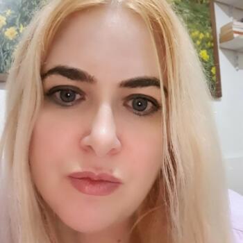 Babysitter Lisboa: Geanina