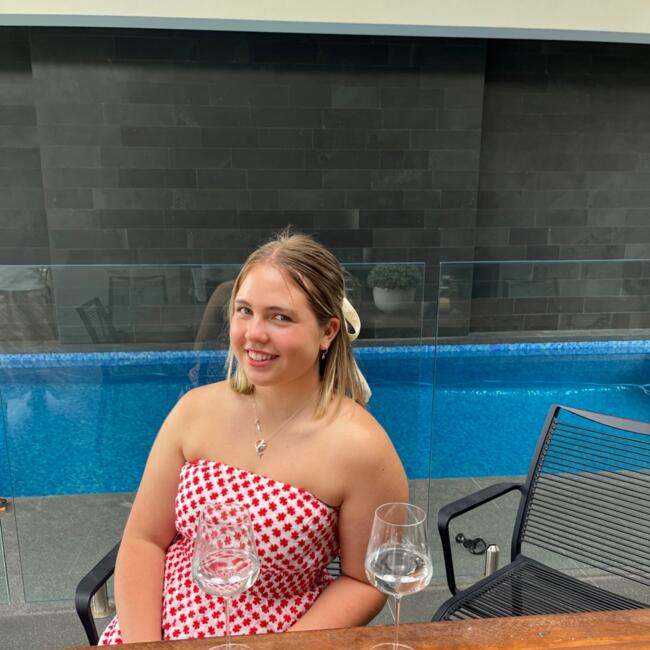 Babysitter in Adelaide: Ashleigh