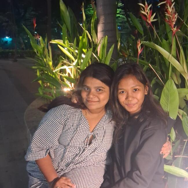 बम्बई में बेबीसिटर: Diksha