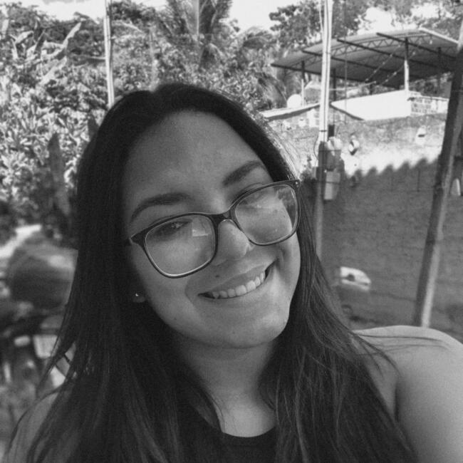 Babá em São Pedro da Aldeia: Reggiany