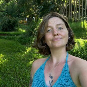 Babysitter in Byron View: Emily