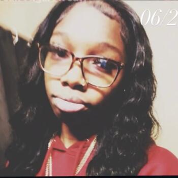 Nanny in Brooklyn: Mani