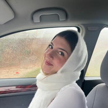 Babysitter in Ágioi Anárgyroi: Alexandra