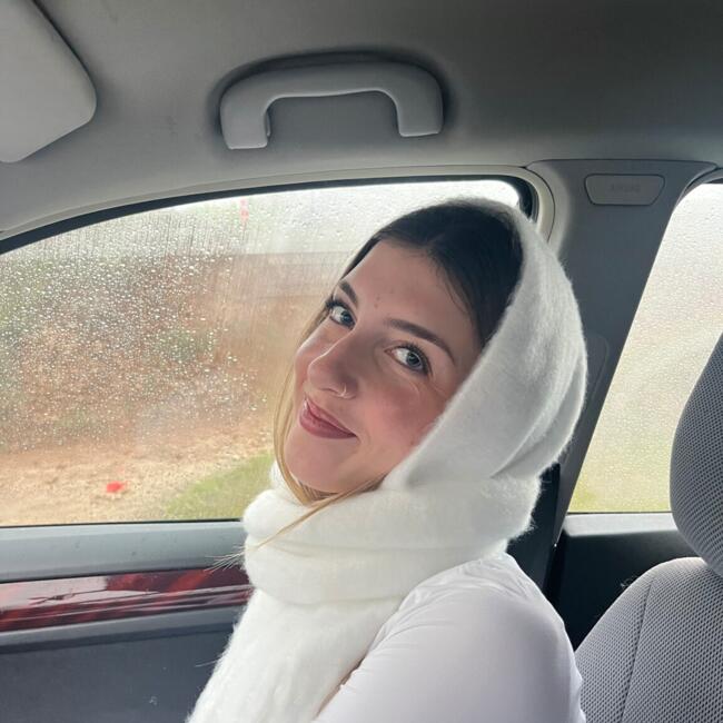 Babysitter in Ágioi Anárgyroi: Alexandra