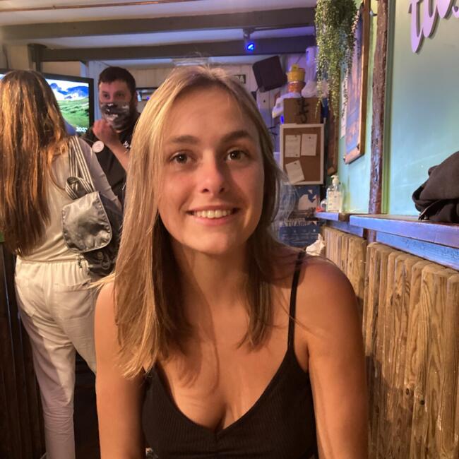Babysitter in Le Havre: Emma