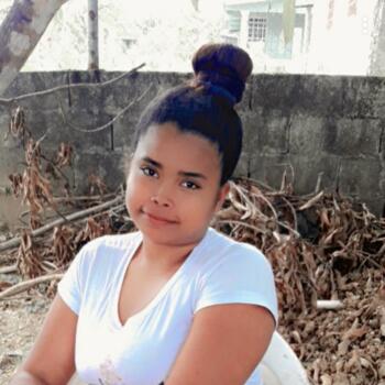 Babysitter in Panama City: Oriana
