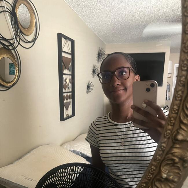 Babysitter in New Port Richey: Niaya