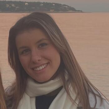 Babysitter in La Londe-les-Maures: Illana