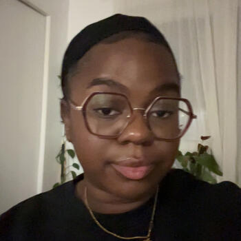 Babysitter in Châlons-en-Champagne: Eloïse