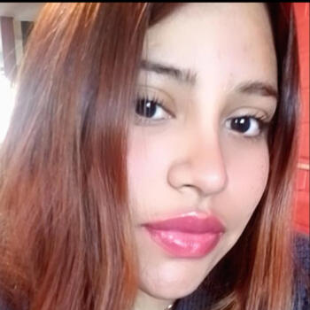 Babysitter in Coronel: Mónica Machuca