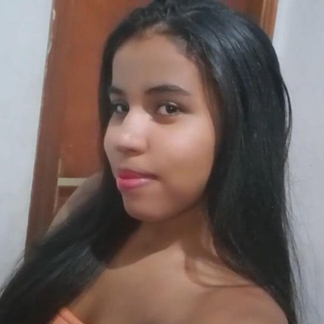 Babysitter in Santa Gertrudes: Camila