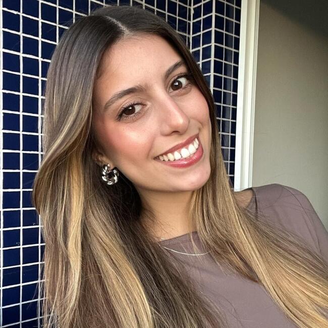 Babysitter in Maringá: Maria Eduarda