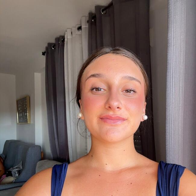 Babysitter in Almería: Claudia
