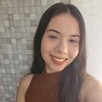 Babysitter in Niterói: Fernanda