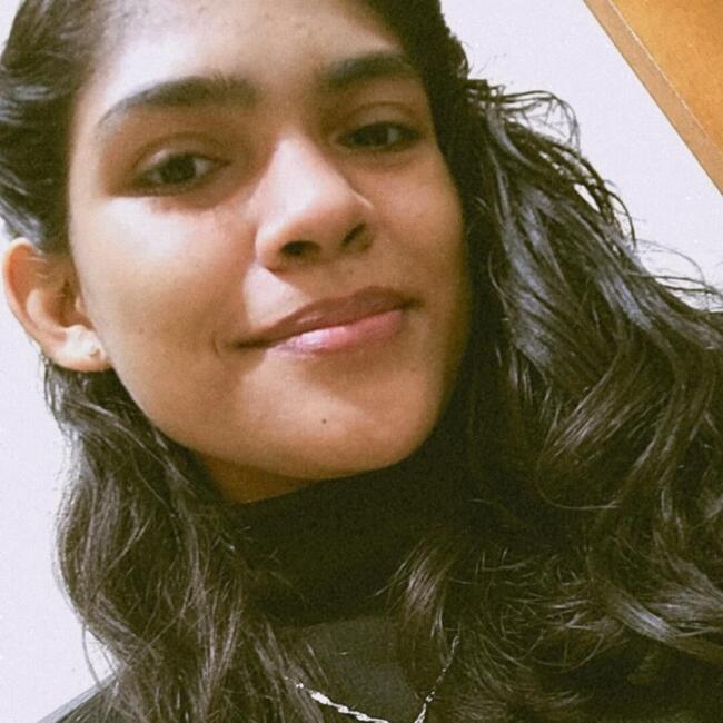 Babá em Balneário Camboriú: Ana