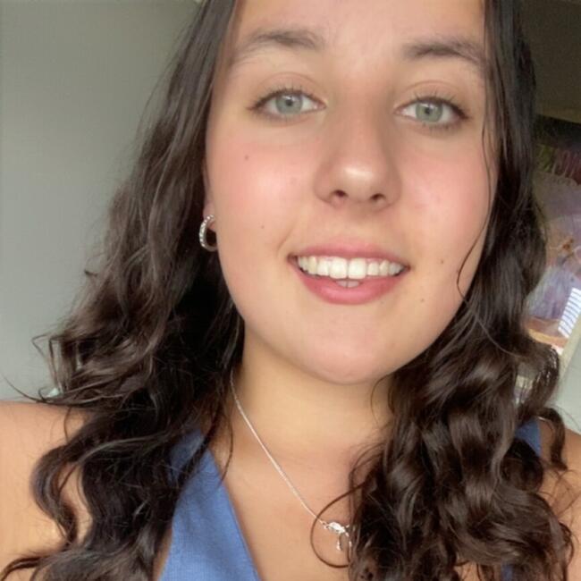 Babysitter in Whangaparaoa: Brielle